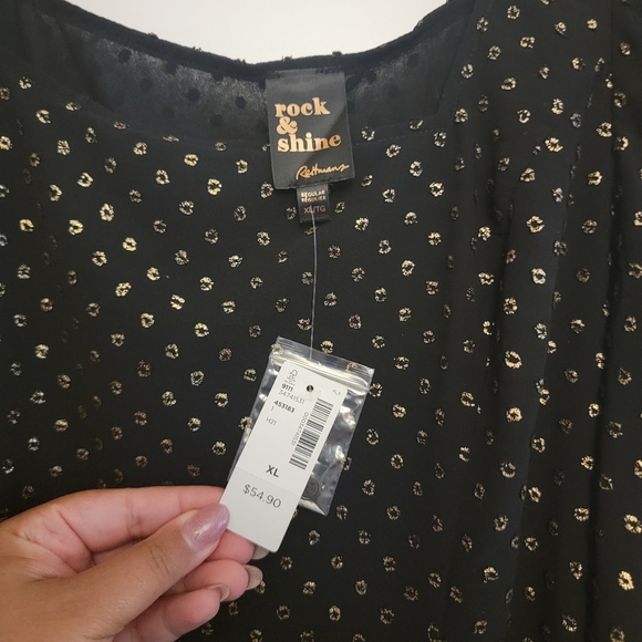 Black blouse with gold pattern - Picture 5 of 6